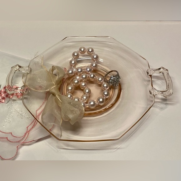 Blush Pink Depression Glass Footed Dish with Handles - Picture 11 of 14